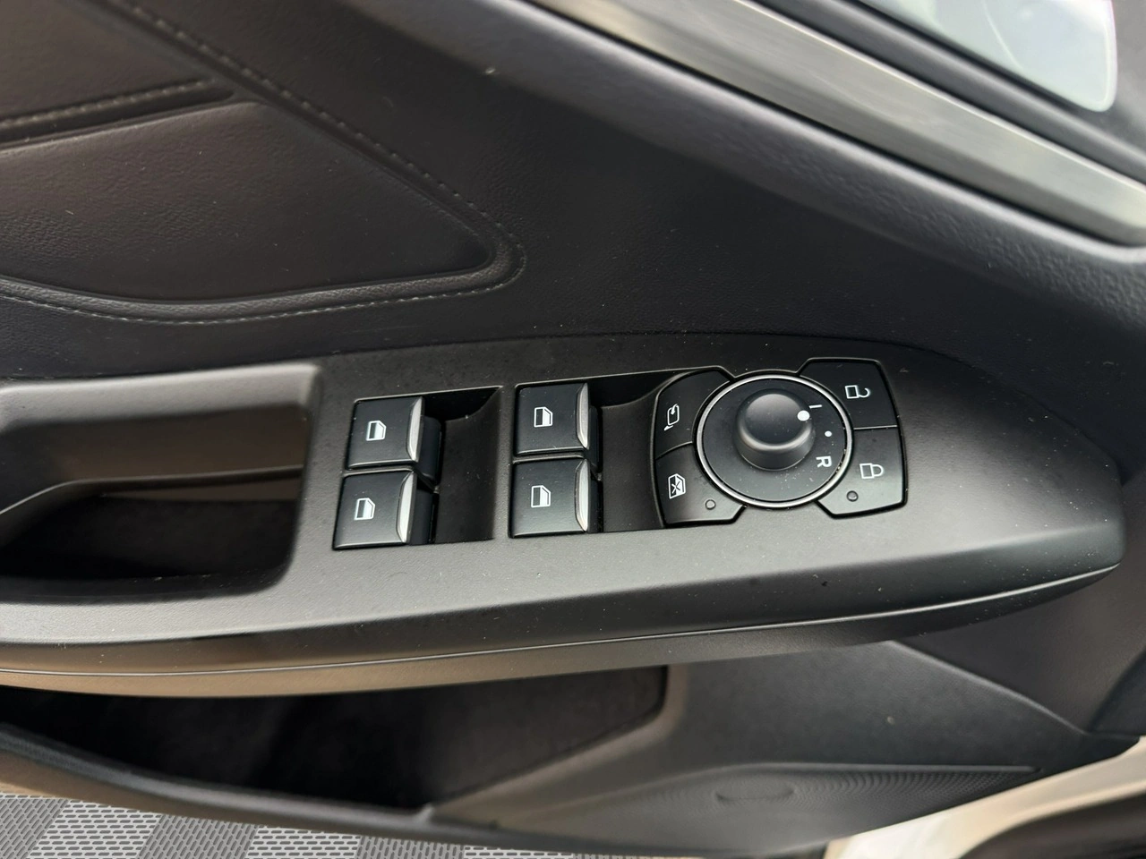 Ford Focus - Zdjęcie 10