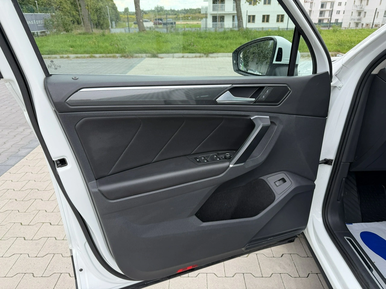 Volkswagen Tiguan - Zdjęcie 13