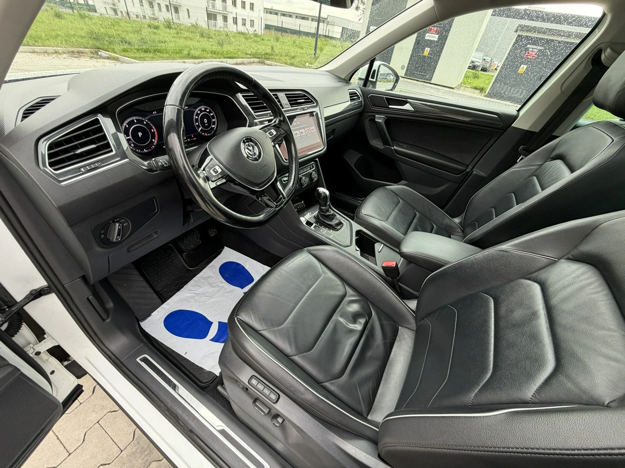 Volkswagen Tiguan - Zdjęcie 15