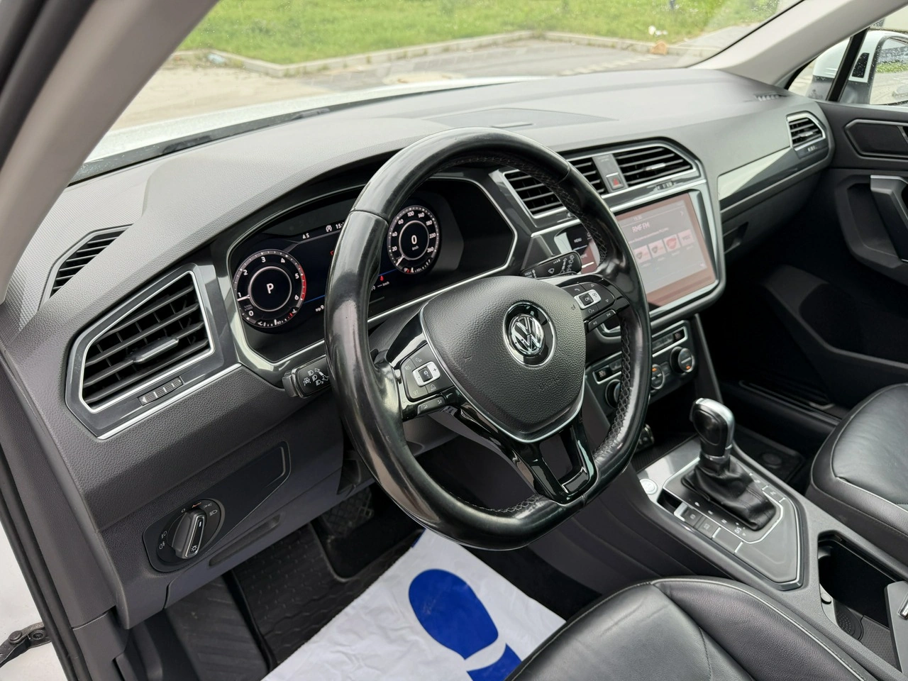 Volkswagen Tiguan - Zdjęcie 16