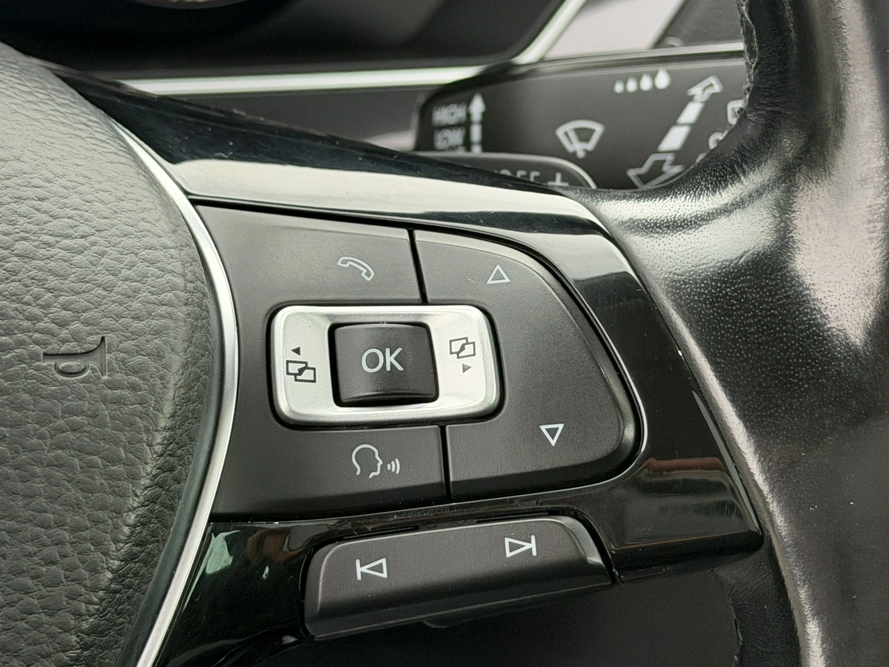 Volkswagen Tiguan - Zdjęcie 20