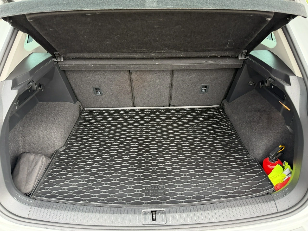 Volkswagen Tiguan - Zdjęcie 37