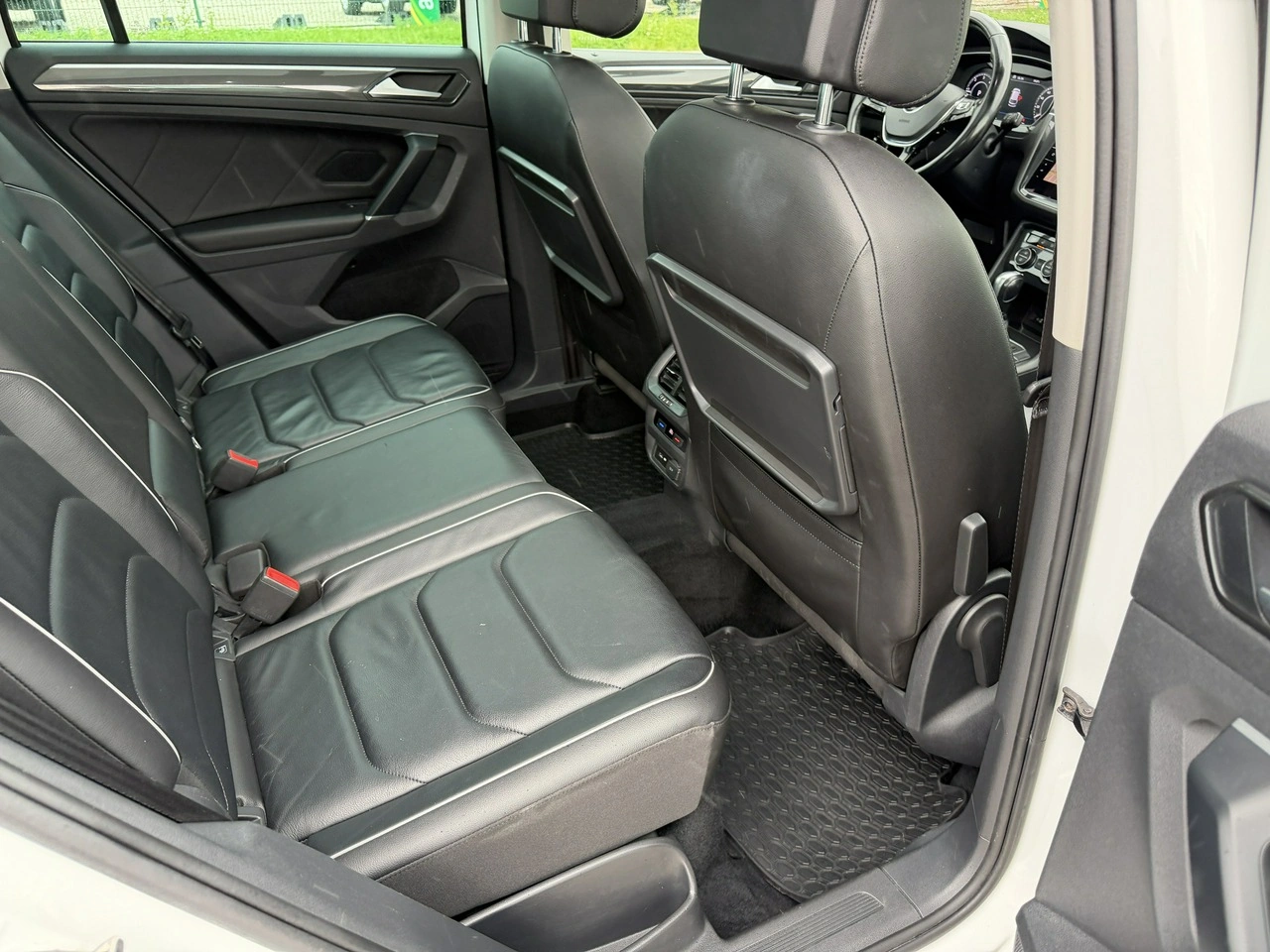 Volkswagen Tiguan - Zdjęcie 31
