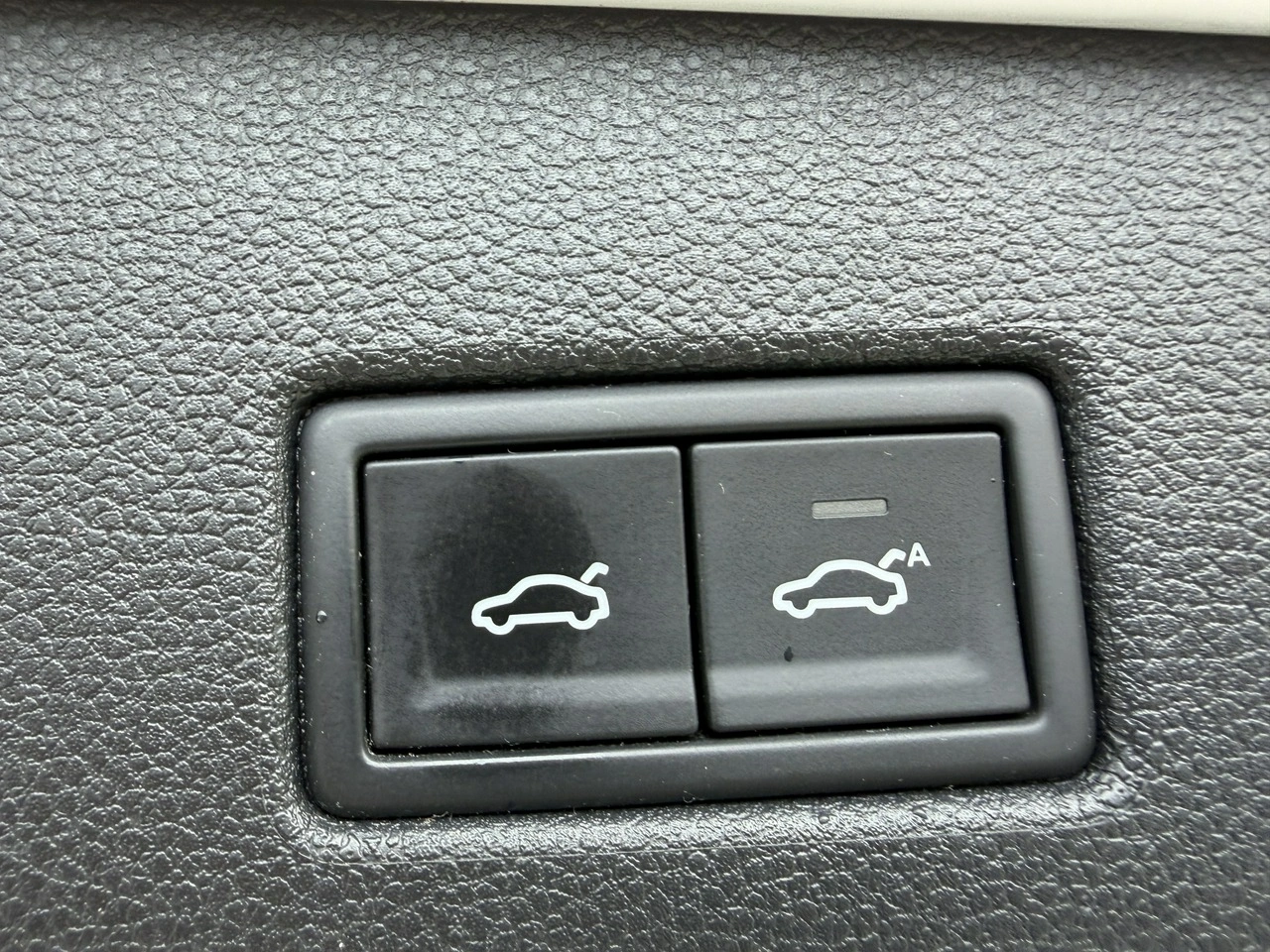 Volkswagen Tiguan - Zdjęcie 39