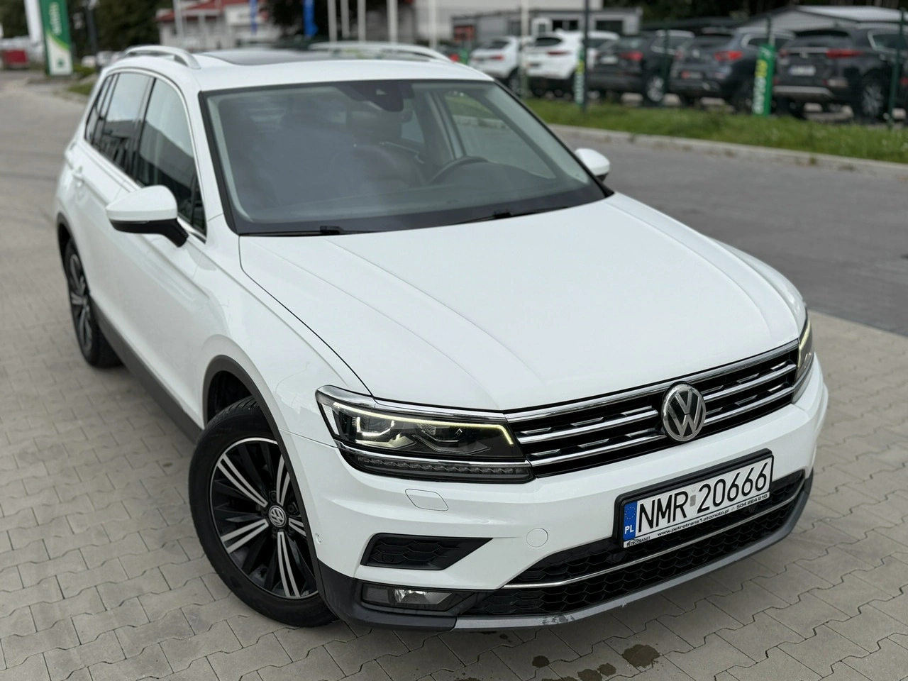 Volkswagen Tiguan - Zdjęcie 12