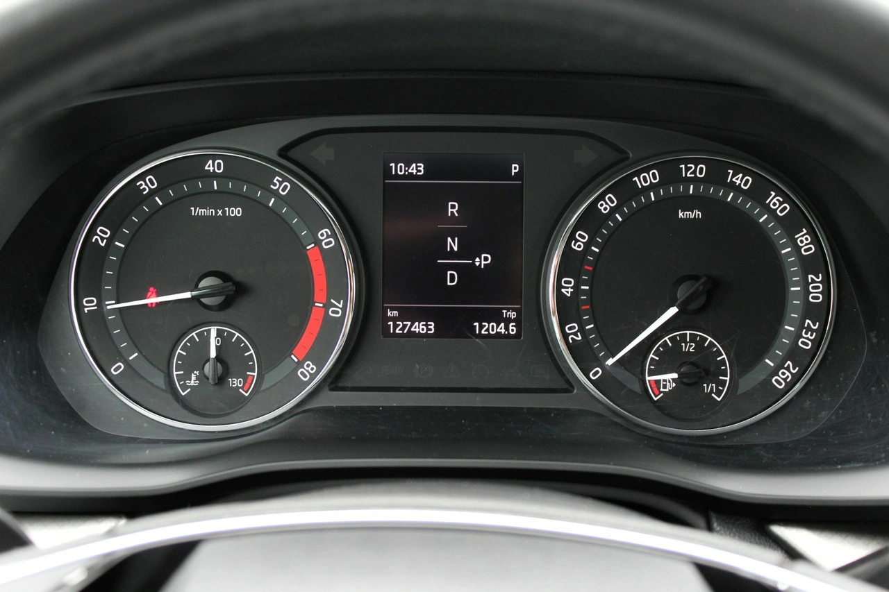Skoda Octavia - Zdjęcie 13