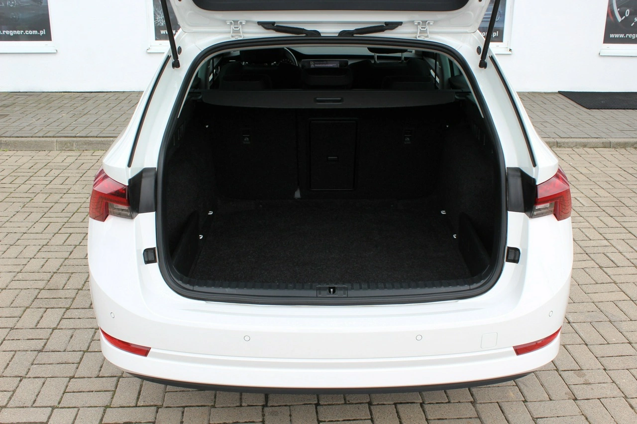 Skoda Octavia - Zdjęcie 7