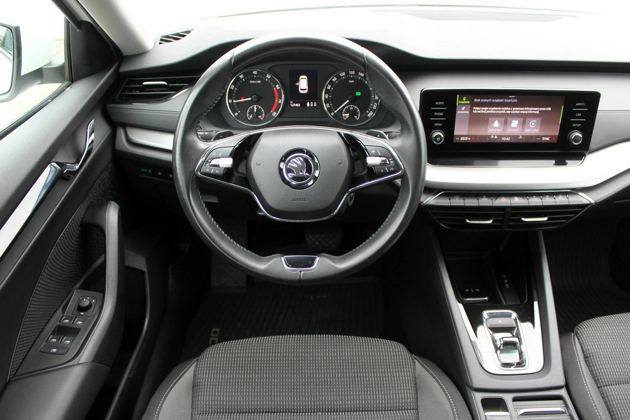 Skoda Octavia - Zdjęcie 8