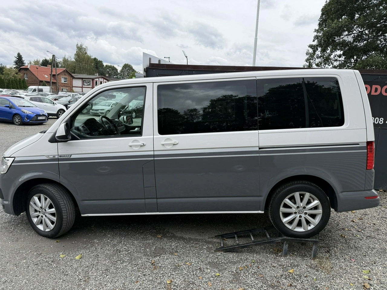 Volkswagen Multivan - Zdjęcie 9