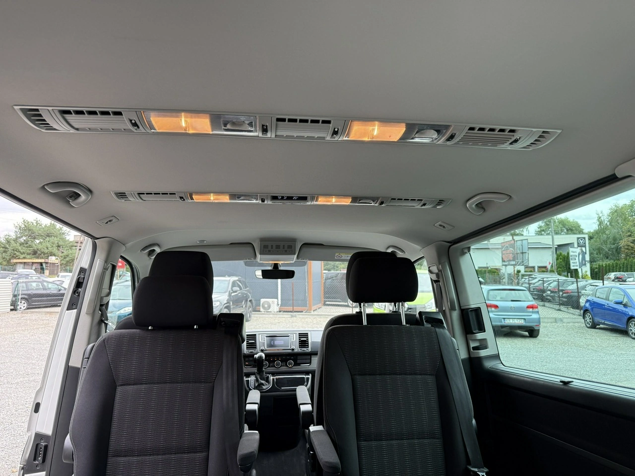 Volkswagen Multivan - Zdjęcie 15