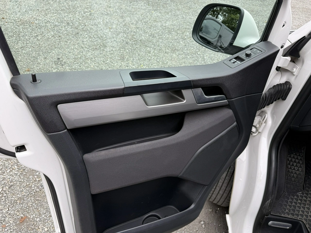 Volkswagen Multivan - Zdjęcie 19