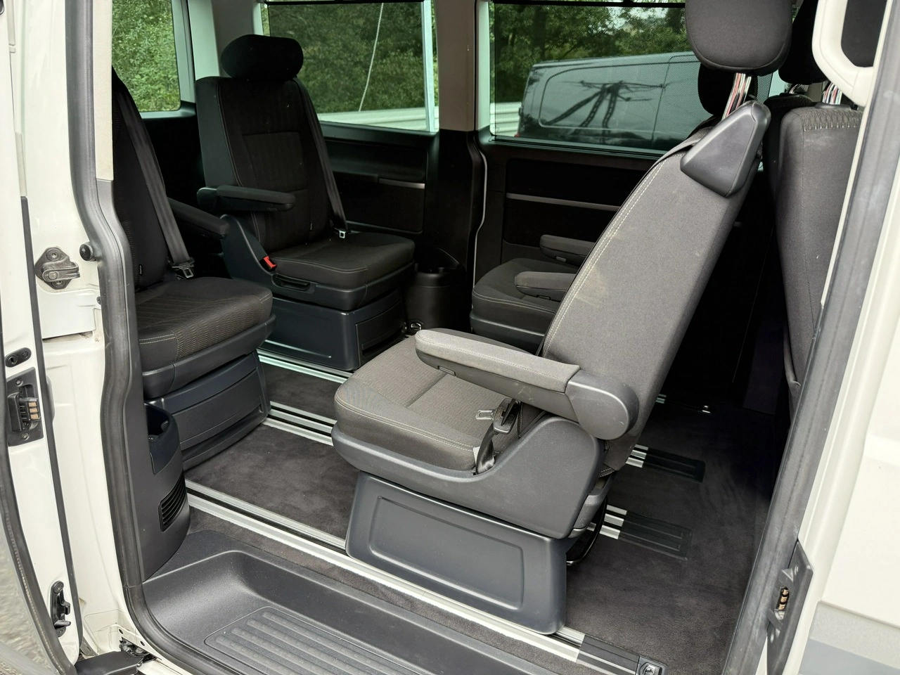 Volkswagen Multivan - Zdjęcie 41
