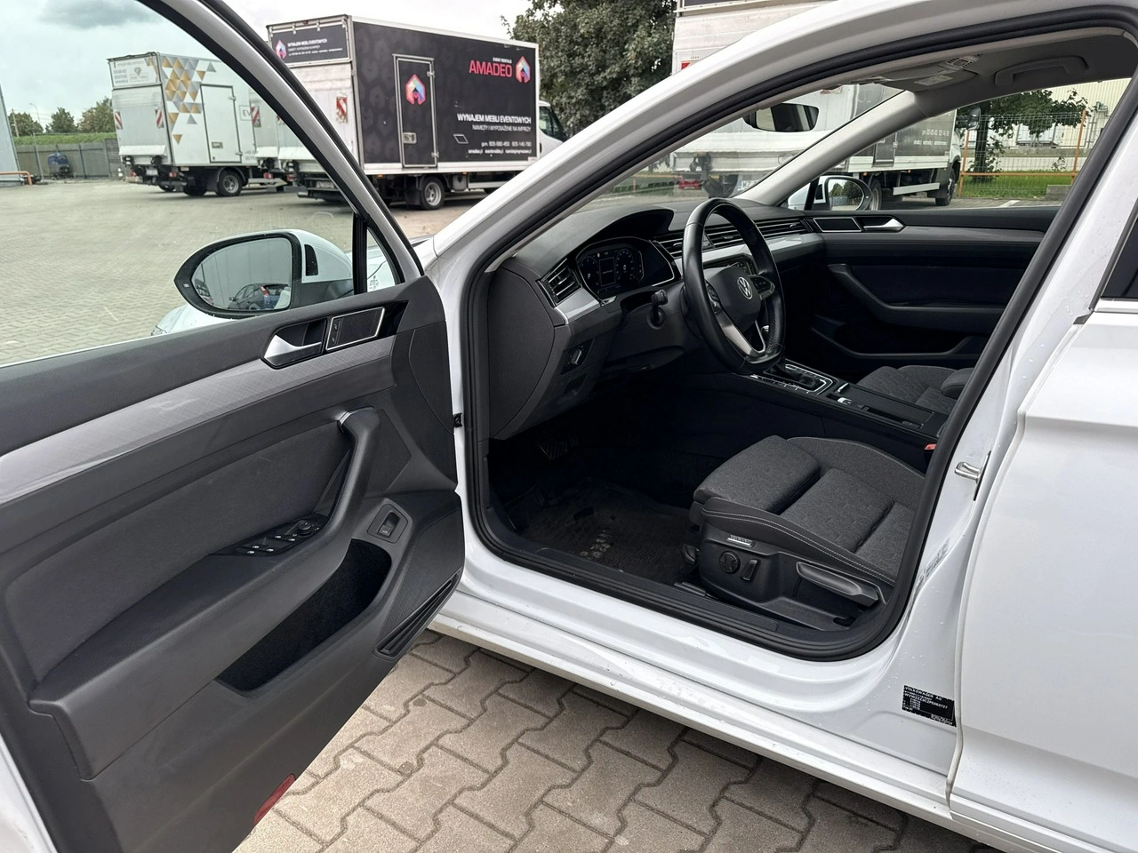 Volkswagen Passat - Zdjęcie 9