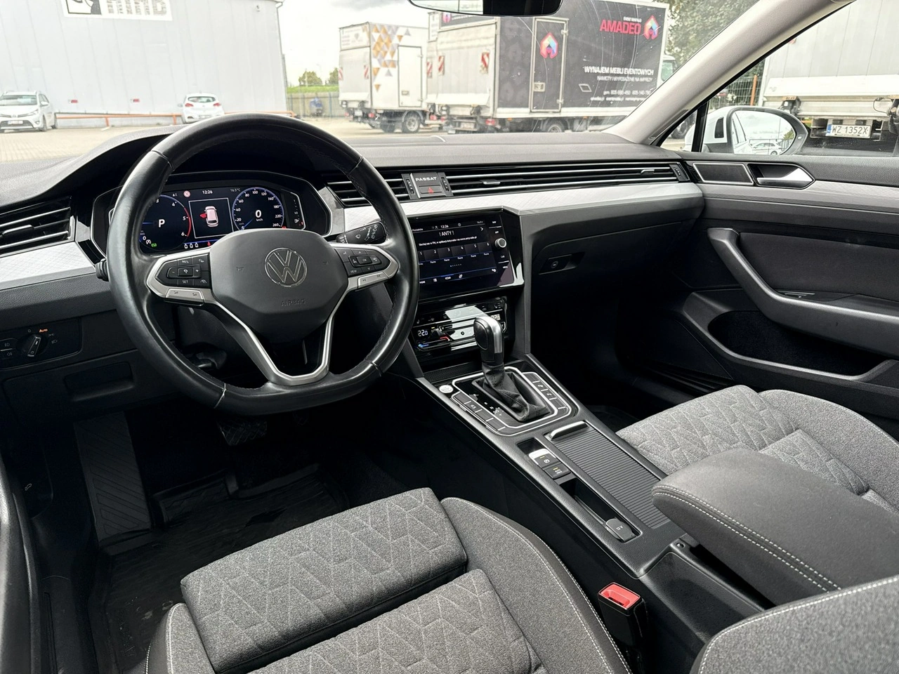 Volkswagen Passat - Zdjęcie 12