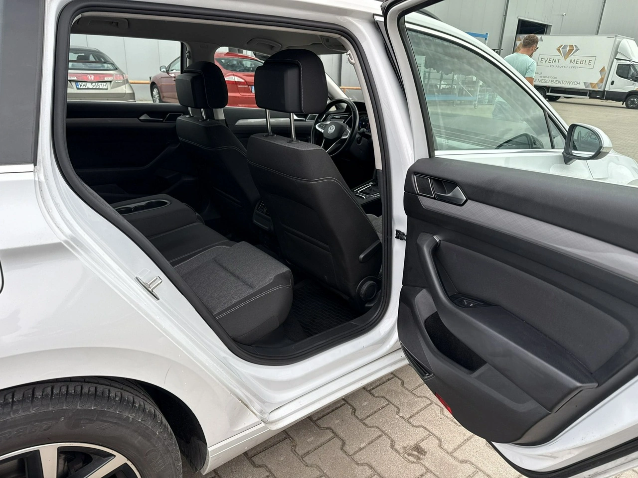 Volkswagen Passat - Zdjęcie 16