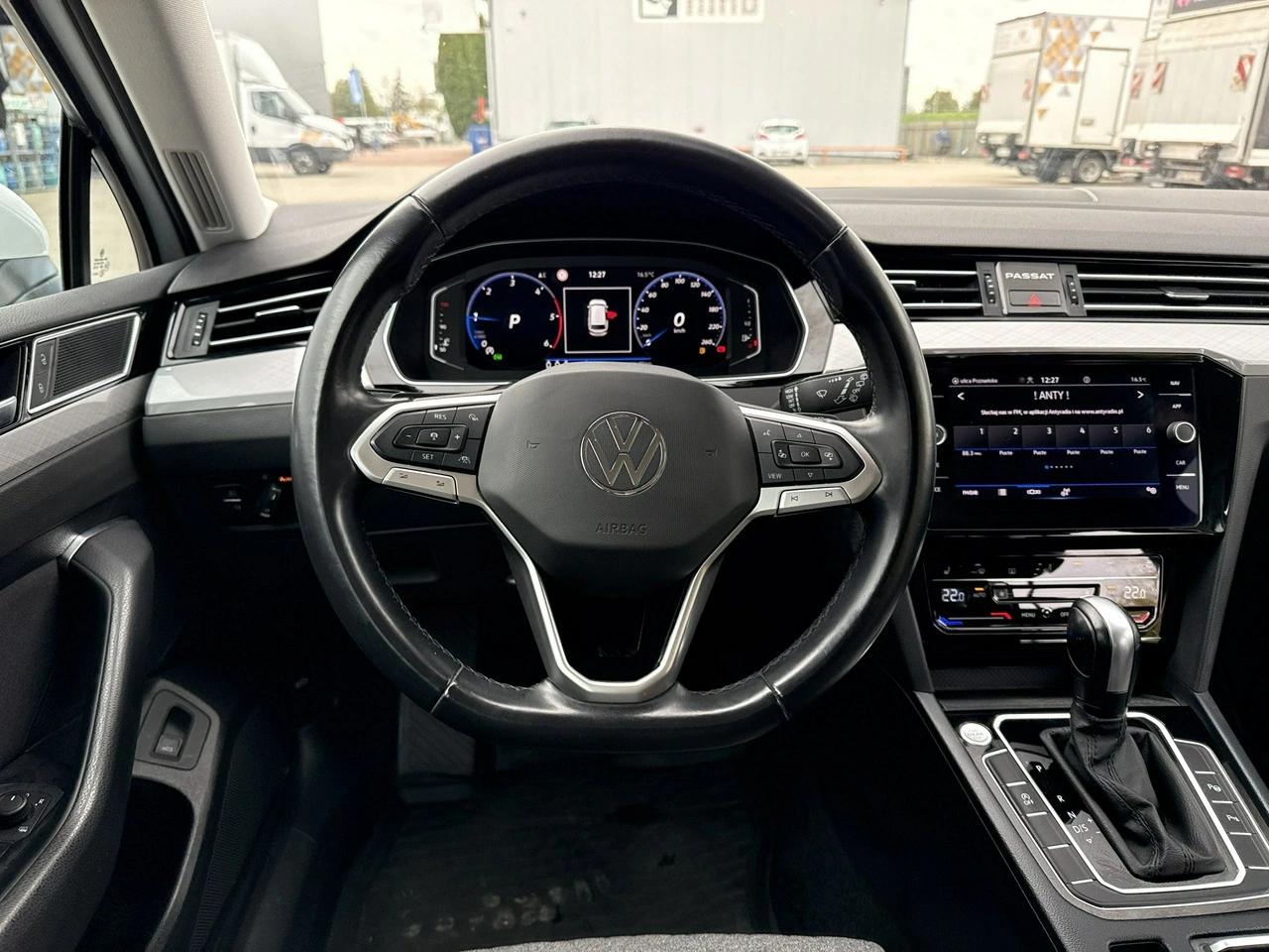 Volkswagen Passat - Zdjęcie 24