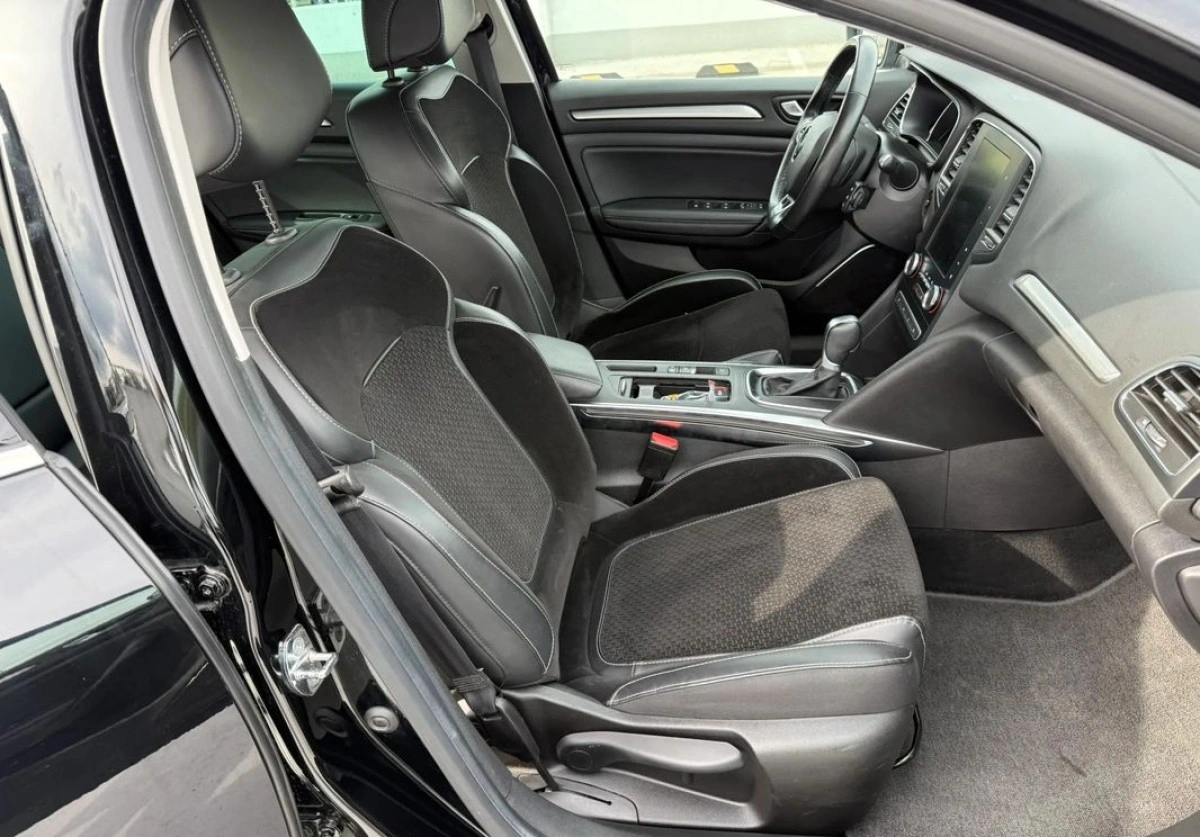 Renault Megane - Zdjęcie 16