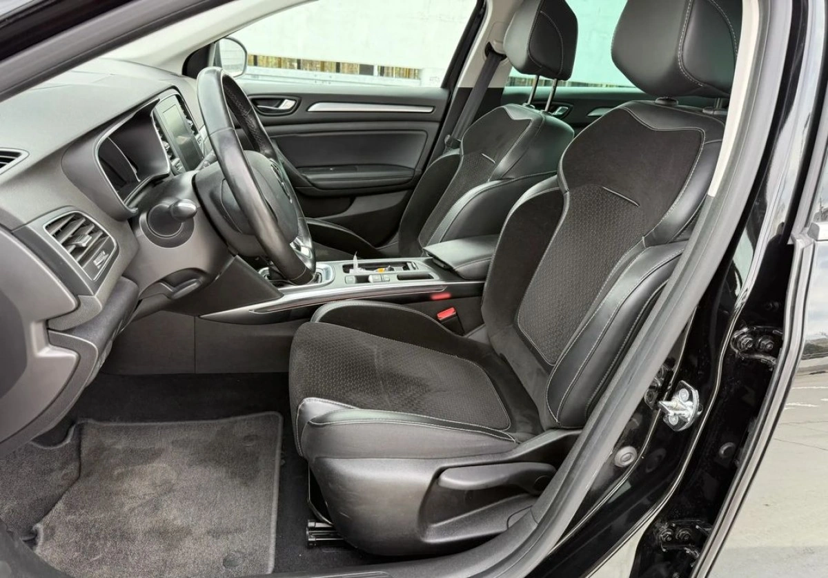 Renault Megane - Zdjęcie 19