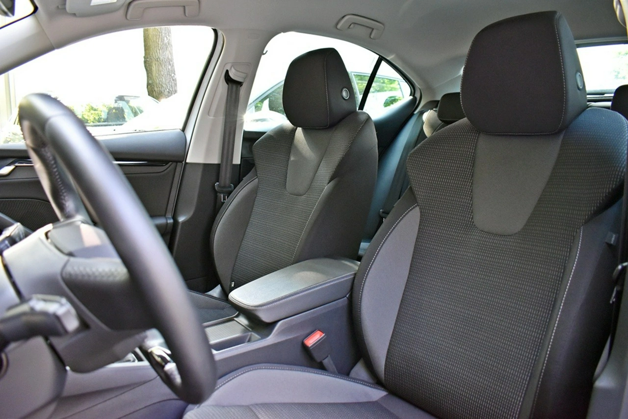 Skoda Octavia - Zdjęcie 10