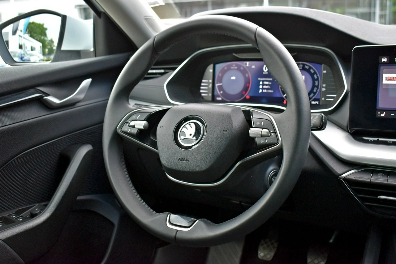 Skoda Octavia - Zdjęcie 16