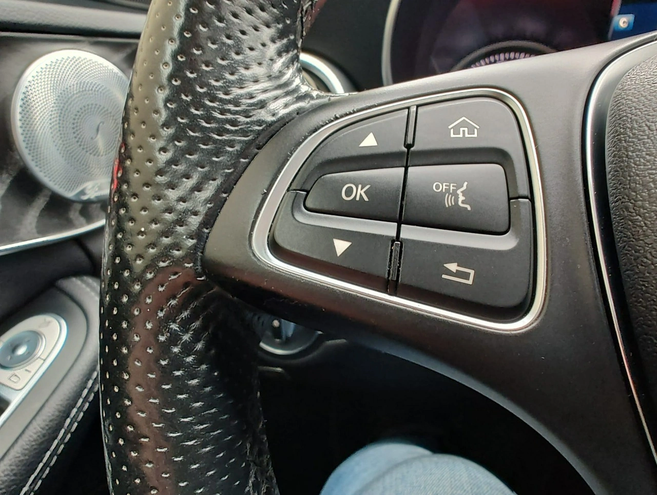Mercedes C 300 - Zdjęcie 21