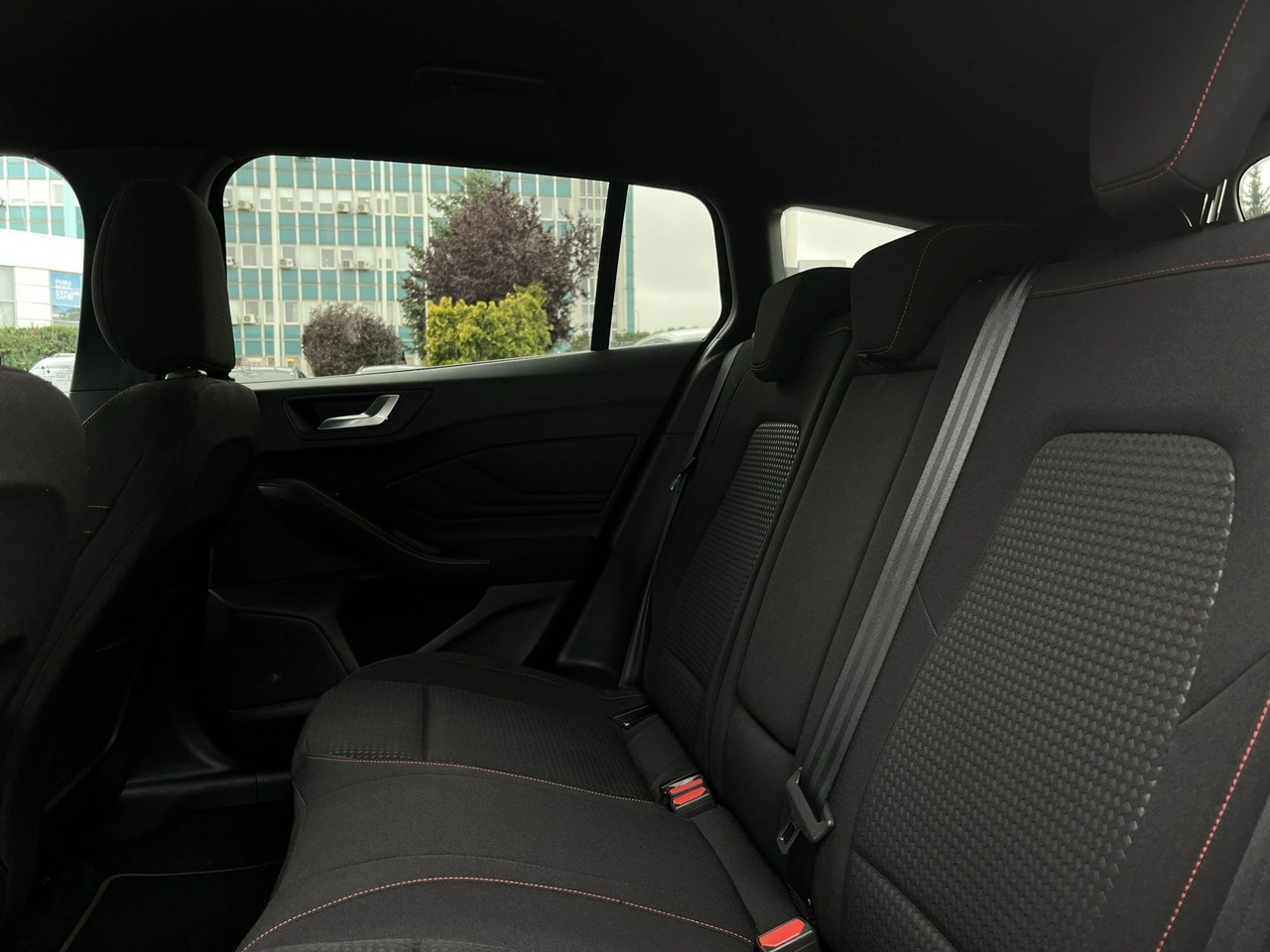 Ford Focus - Zdjęcie 31