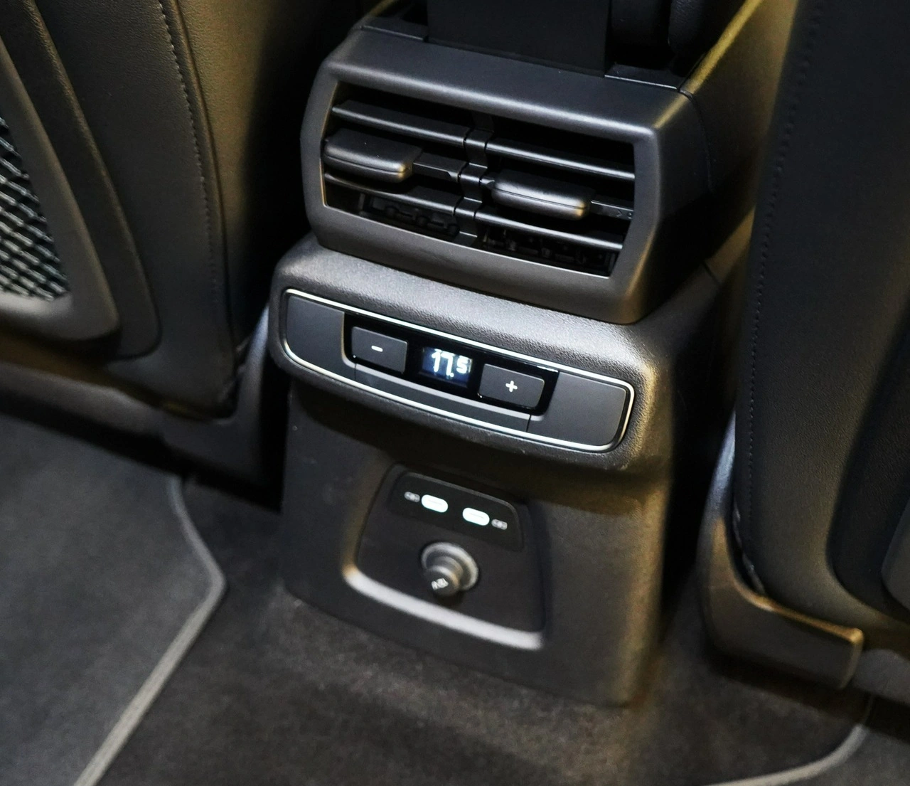Audi Q4 e-tron - Zdjęcie 22