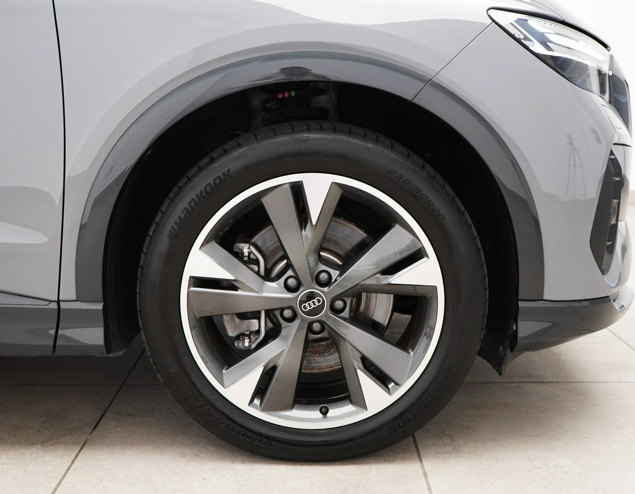 Audi Q4 e-tron - Zdjęcie 8
