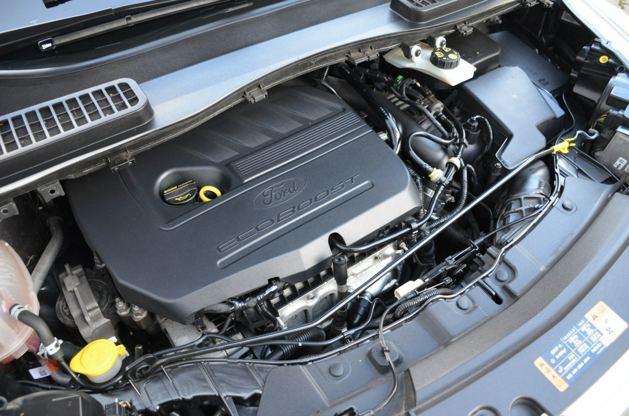 Ford Kuga - Zdjęcie 17