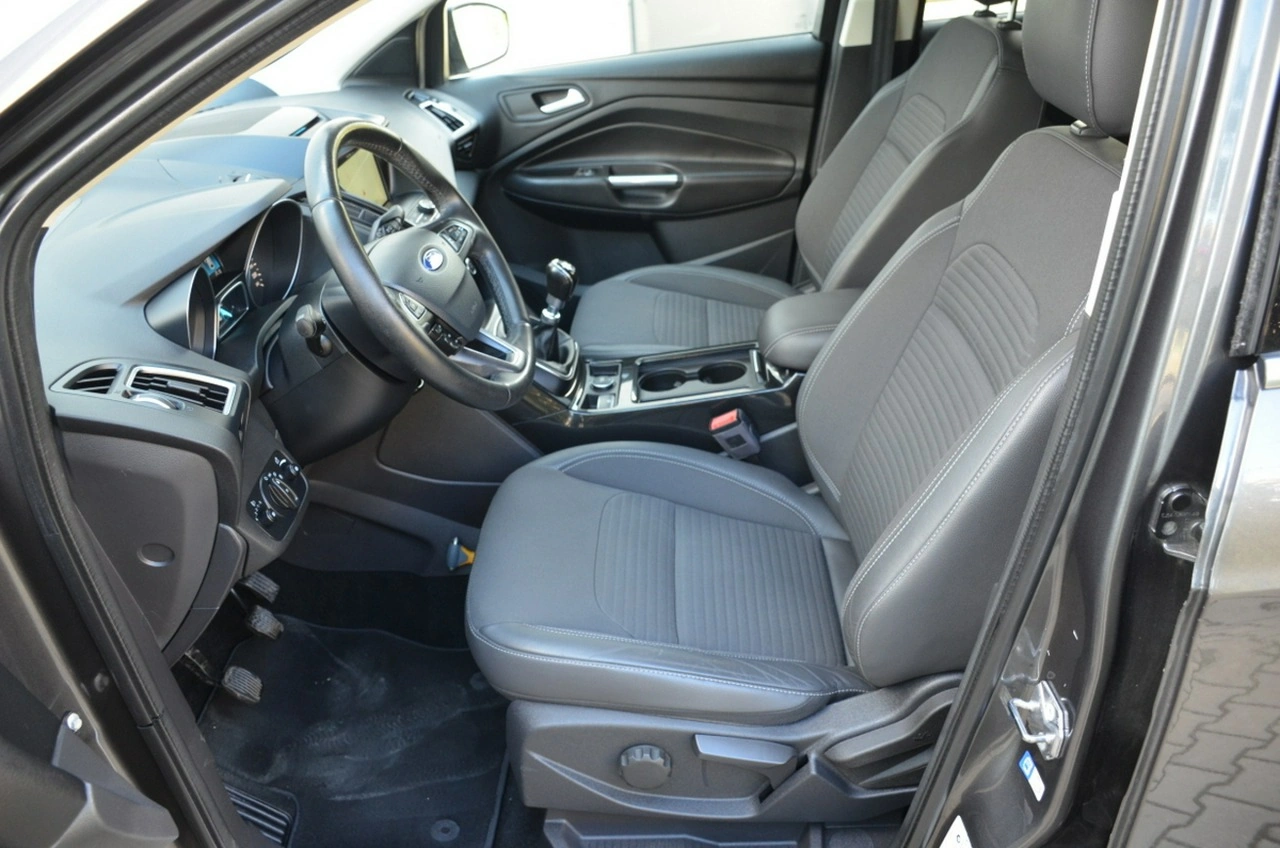 Ford Kuga - Zdjęcie 20