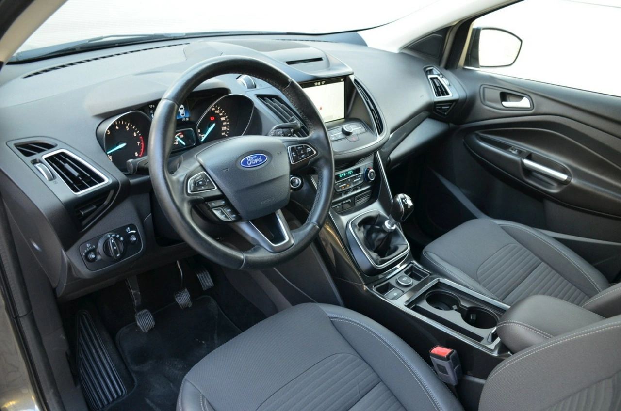 Ford Kuga - Zdjęcie 21