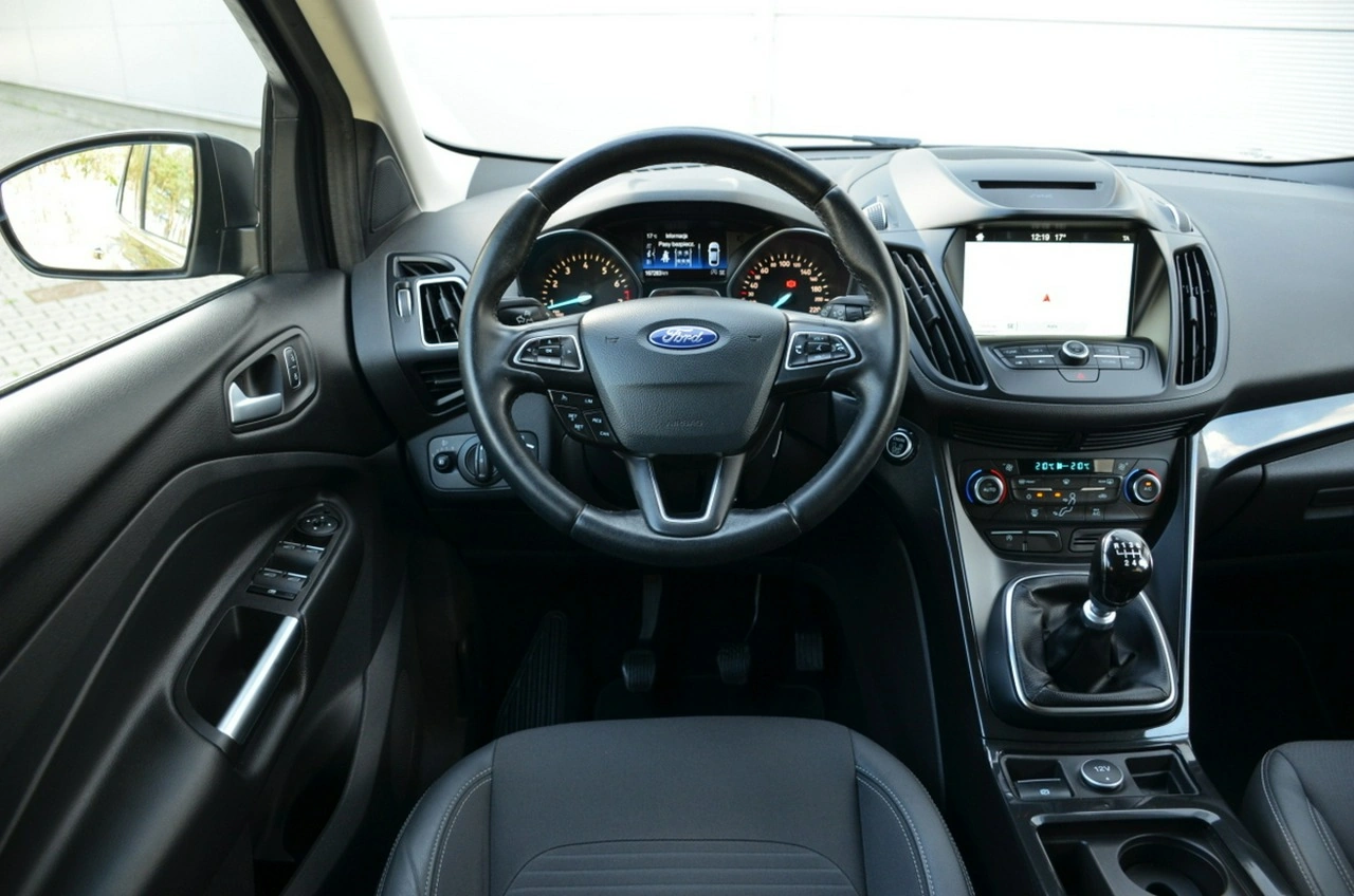 Ford Kuga - Zdjęcie 26