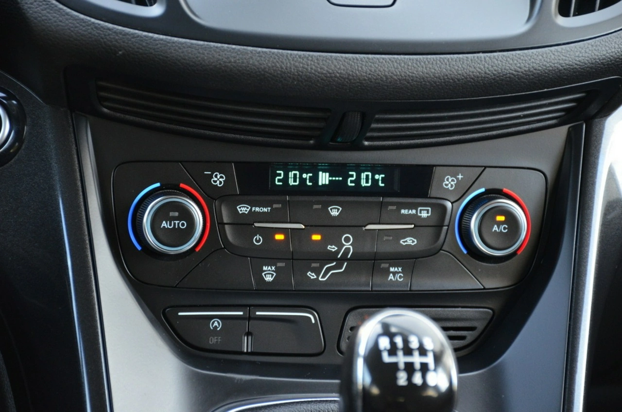 Ford Kuga - Zdjęcie 33