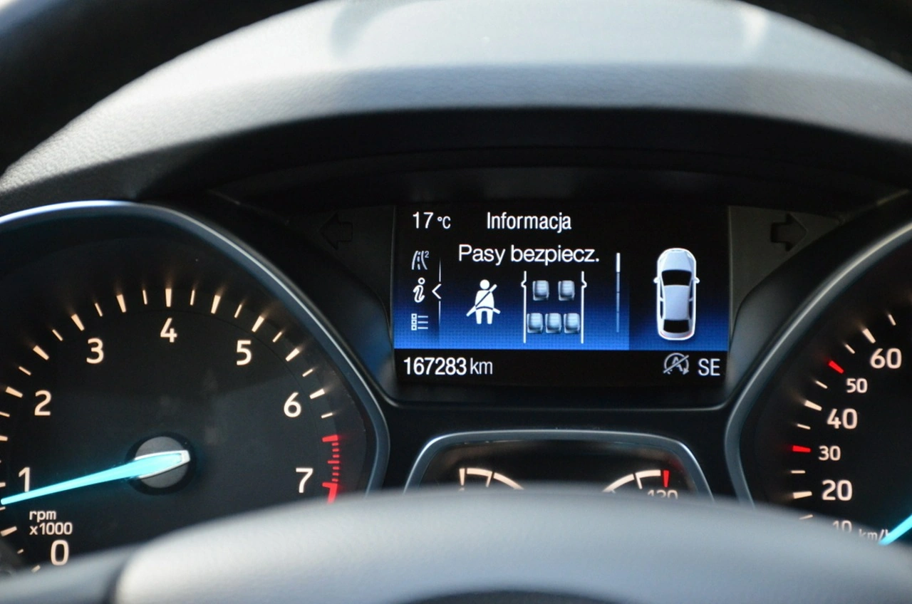 Ford Kuga - Zdjęcie 35