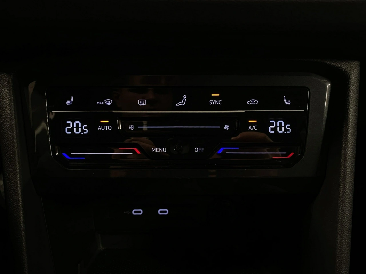 Volkswagen Tiguan - Zdjęcie 27
