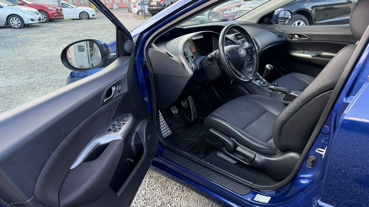 Honda Civic - Zdjęcie 25