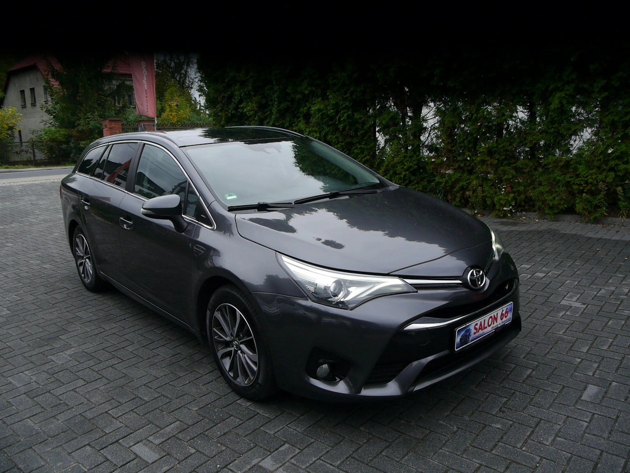 Toyota Avensis - Zdjęcie 2