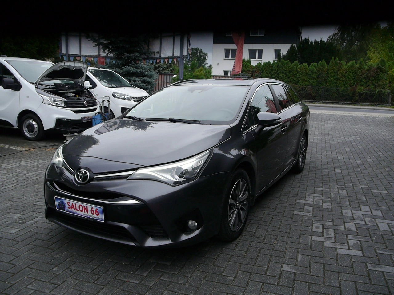 Toyota Avensis - Zdjęcie 3