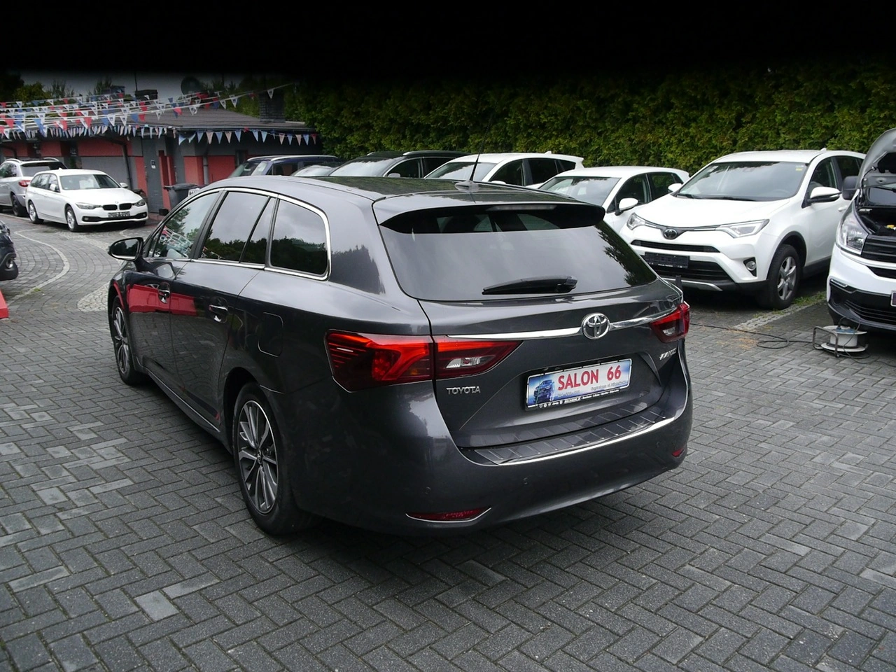 Toyota Avensis - Zdjęcie 5