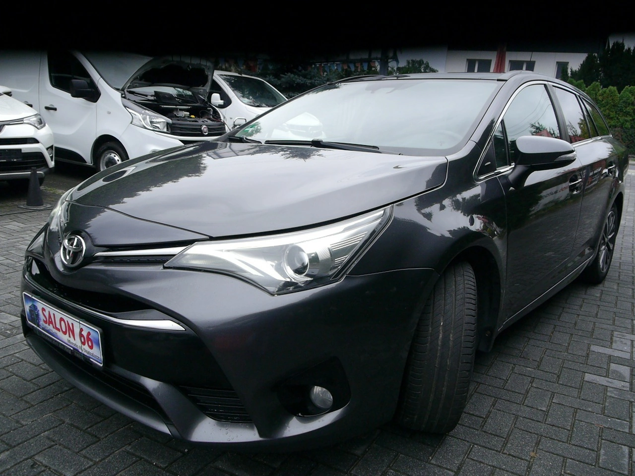 Toyota Avensis - Zdjęcie 7