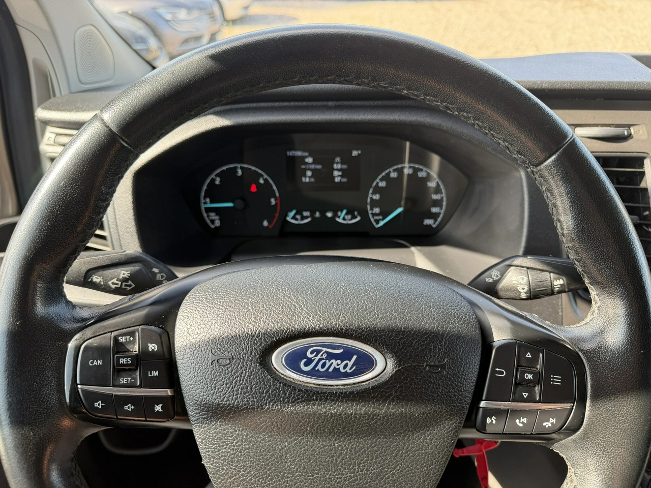Ford Transit Custom - Zdjęcie 8