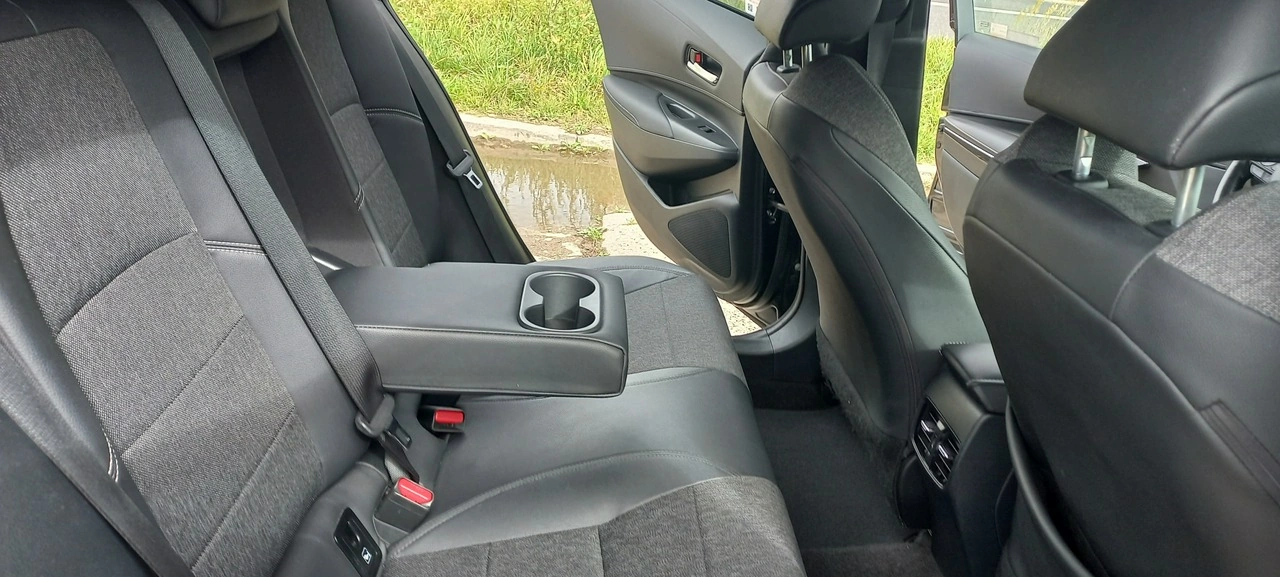 Toyota Corolla - Zdjęcie 17