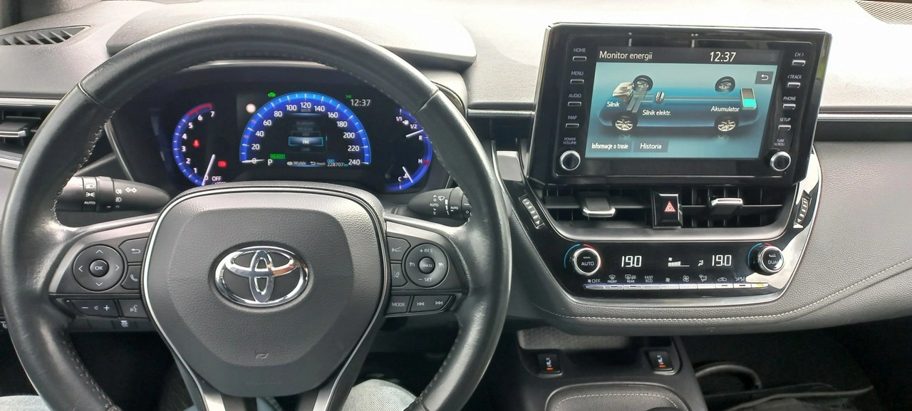 Toyota Corolla - Zdjęcie 20