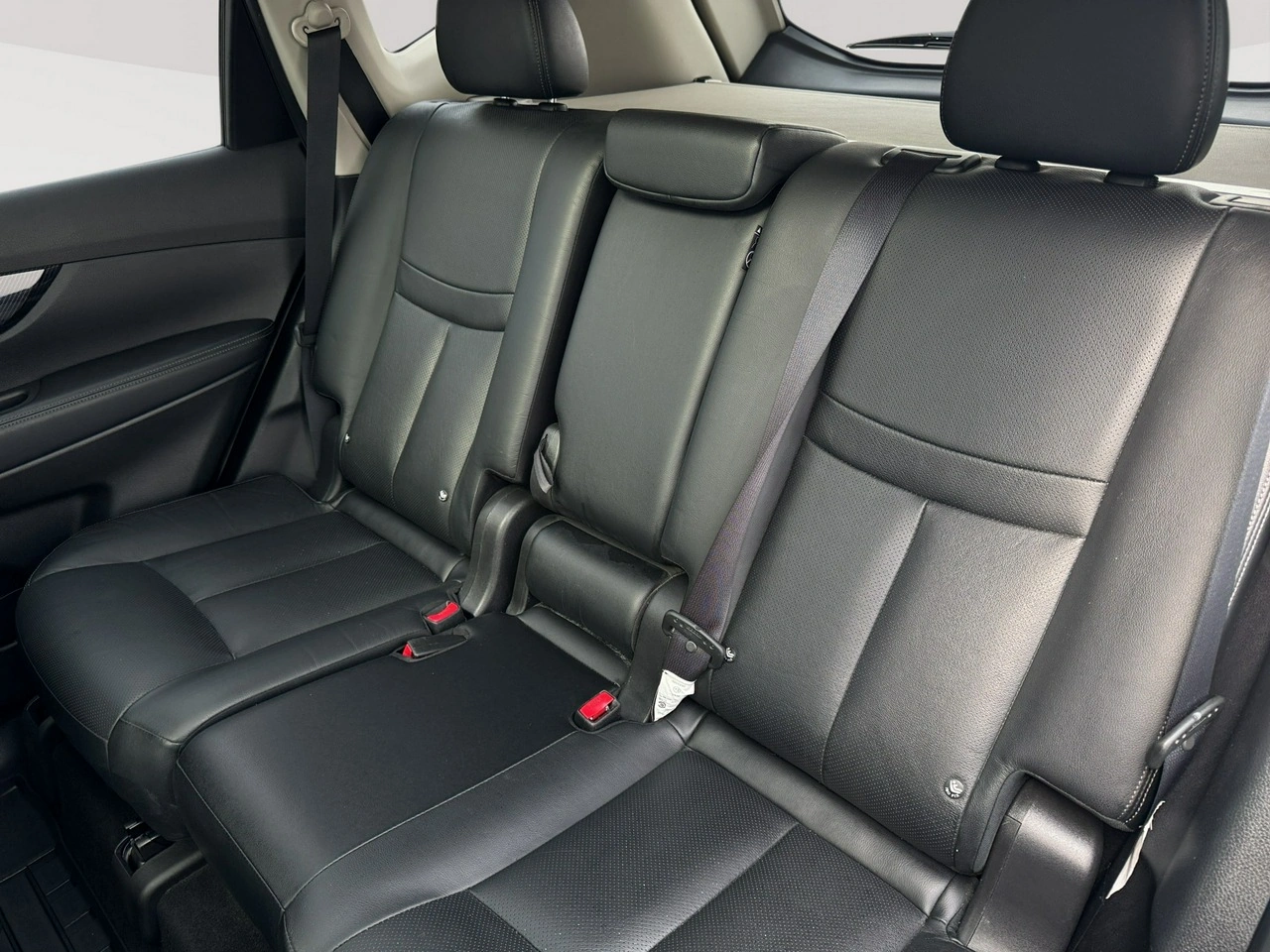 Nissan X-Trail - Zdjęcie 26