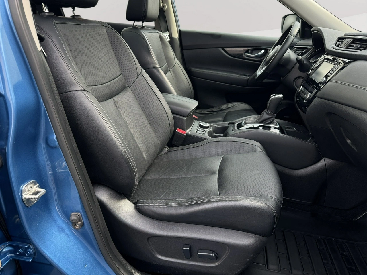 Nissan X-Trail - Zdjęcie 29