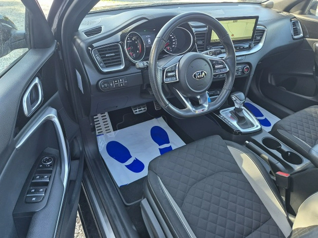 Kia Ceed - Zdjęcie 19