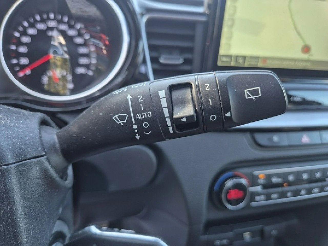 Kia Ceed - Zdjęcie 34