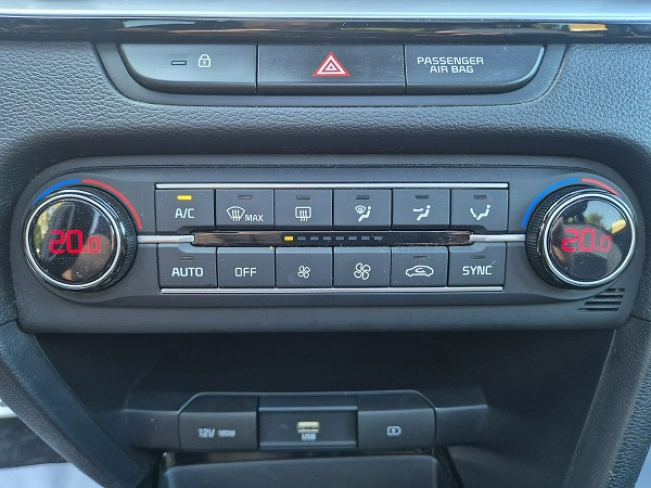 Kia Ceed - Zdjęcie 40