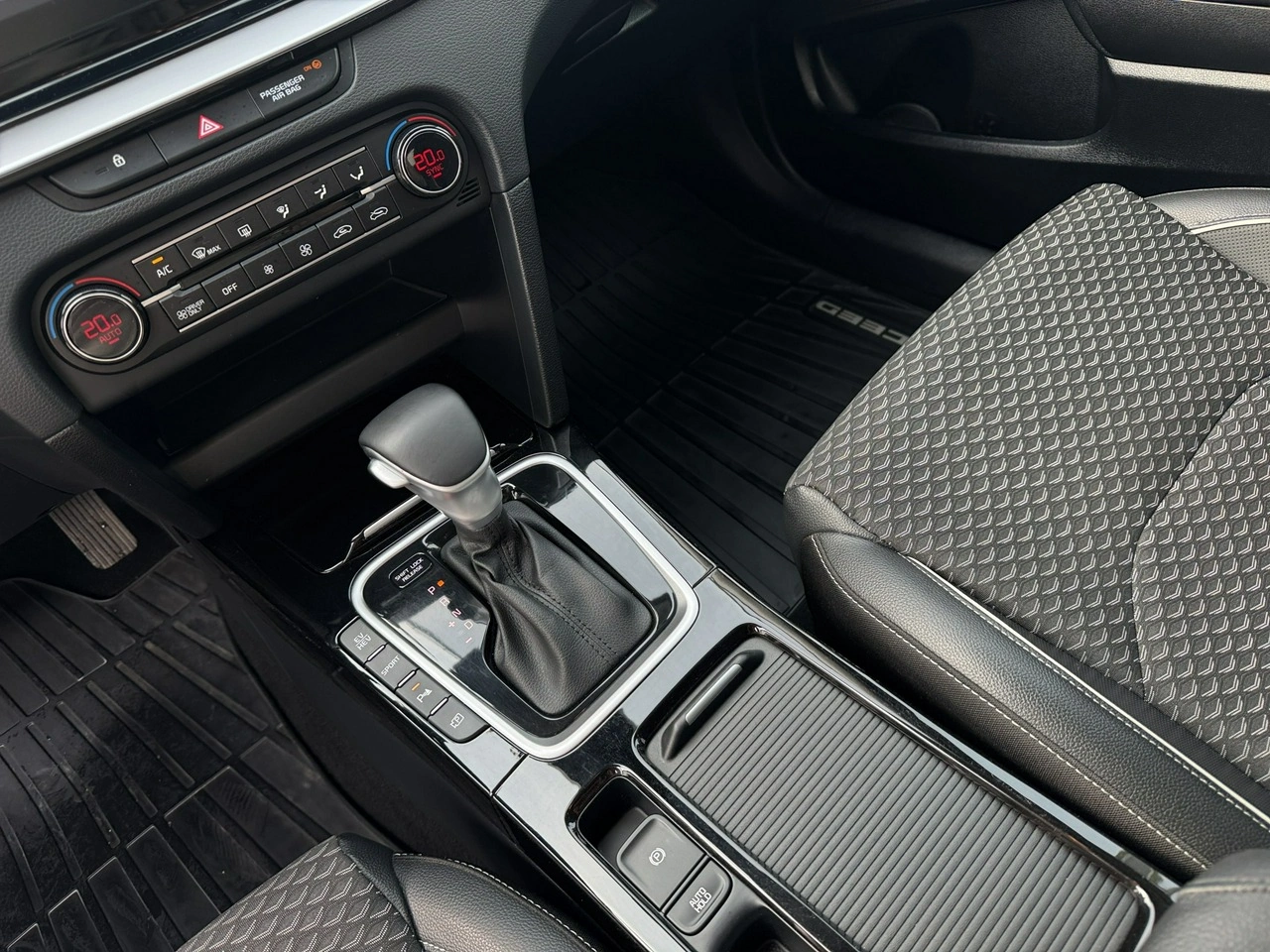 Kia XCeed - Zdjęcie 22