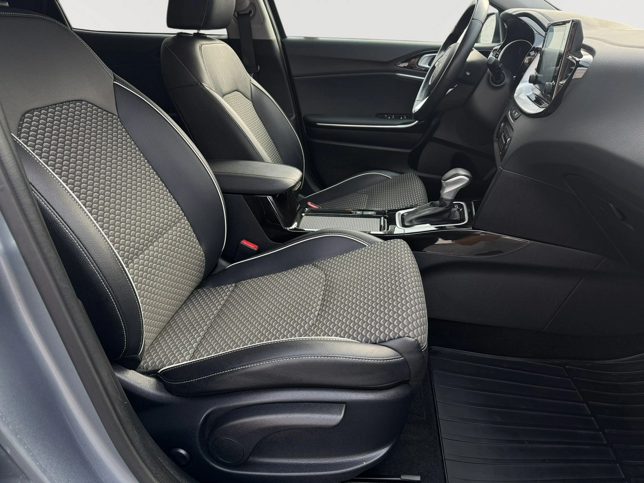 Kia XCeed - Zdjęcie 27